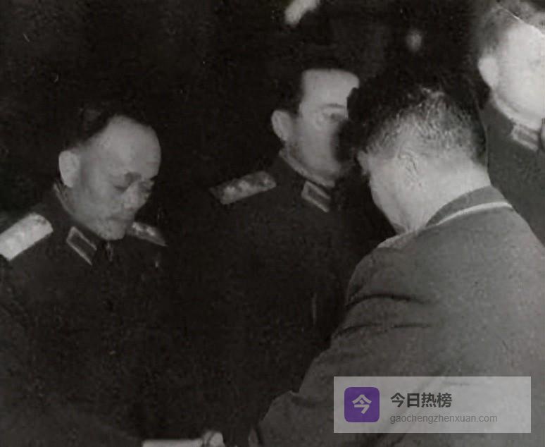 1977年，冼恒汉被免职后，考虑分配新工作，他没意见，结果却是一场空？