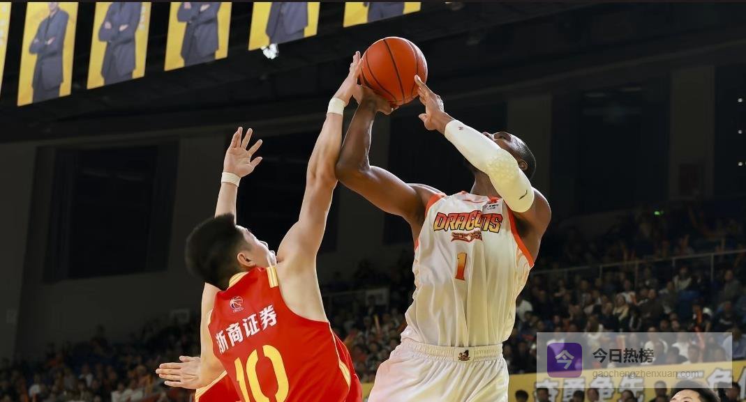 今晚广厦VS深圳！赛前三好两坏消息曝光，广厦双杀稳了？