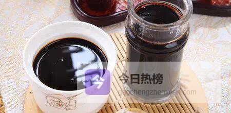 一文看懂酱油家族：生抽老抽怎么选，标签暗语全拆解