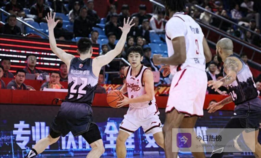 CBA疯狂夜！2场大战改写积分榜：浙江飙升第六，福建险遭23分血洗