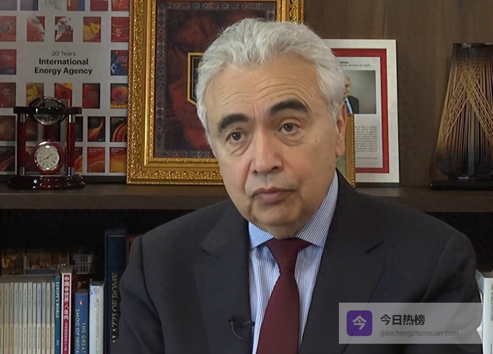 航空燃油仅能维持6周，欧盟还在制裁俄罗斯，IMF警告：经济危机欧洲国家将无一幸免