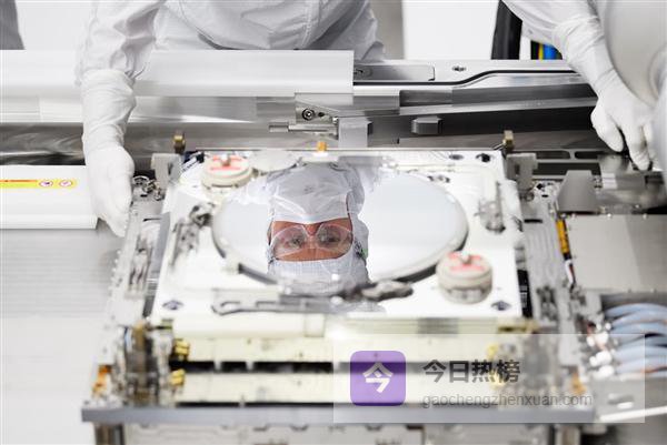 存储一哥砸450亿提高存储产能：手机PC还要猛涨！