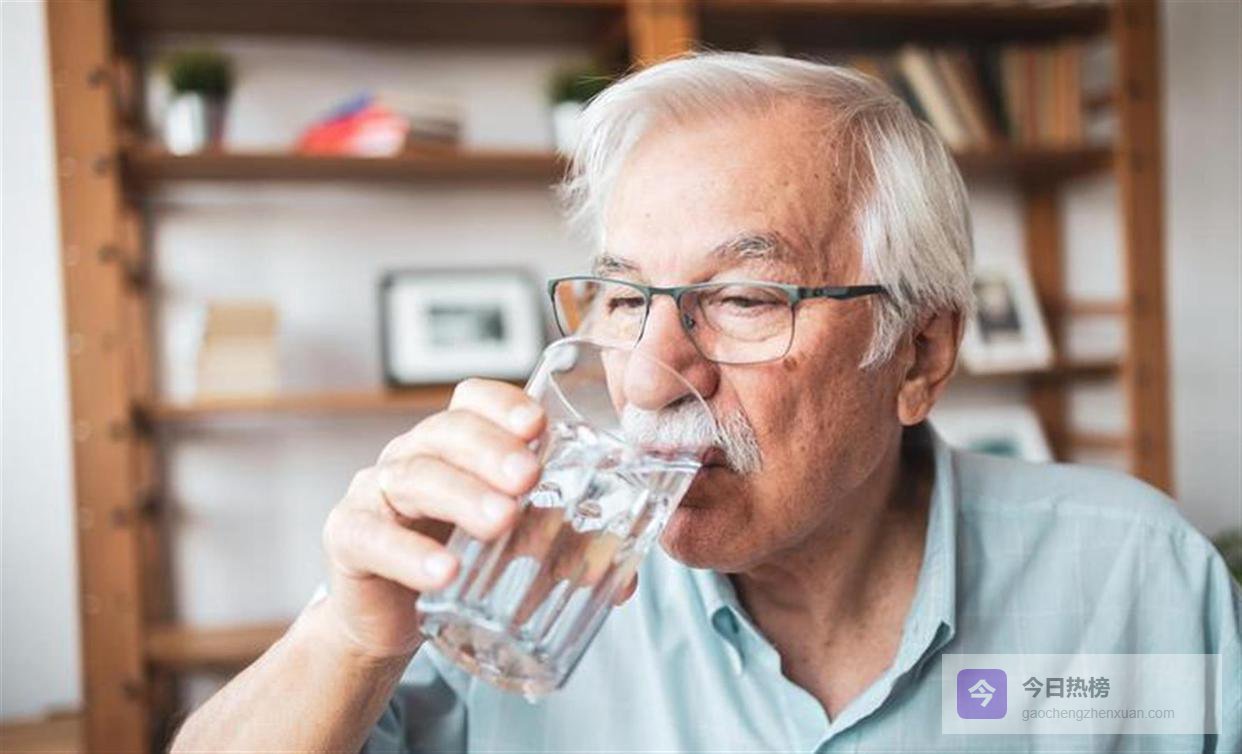 糖尿病去世的人逐渐变多！建议：2不喝、3不吃、1坚持，可不能马虎