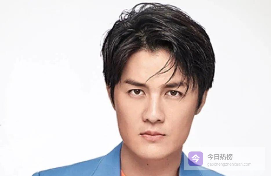 从“不婚主义”到写最甜情歌：吴克群终于把妈妈和爱情一起“交代”了