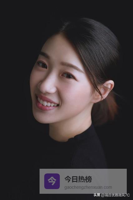 瘫痪妻12年，保姆同居5年，女儿：爸有苦衷