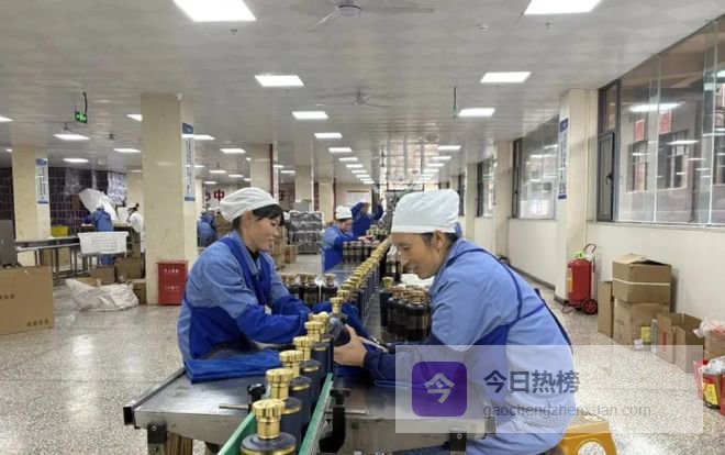 太卷了?五粮液公布校招拟录用名单,多所名校硕士生求职包装操作工