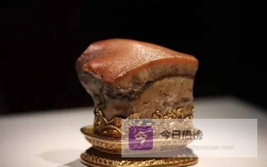 一块石头逼出“东坡肉”的馋，台北故宫的镇馆之宝到底有多真？