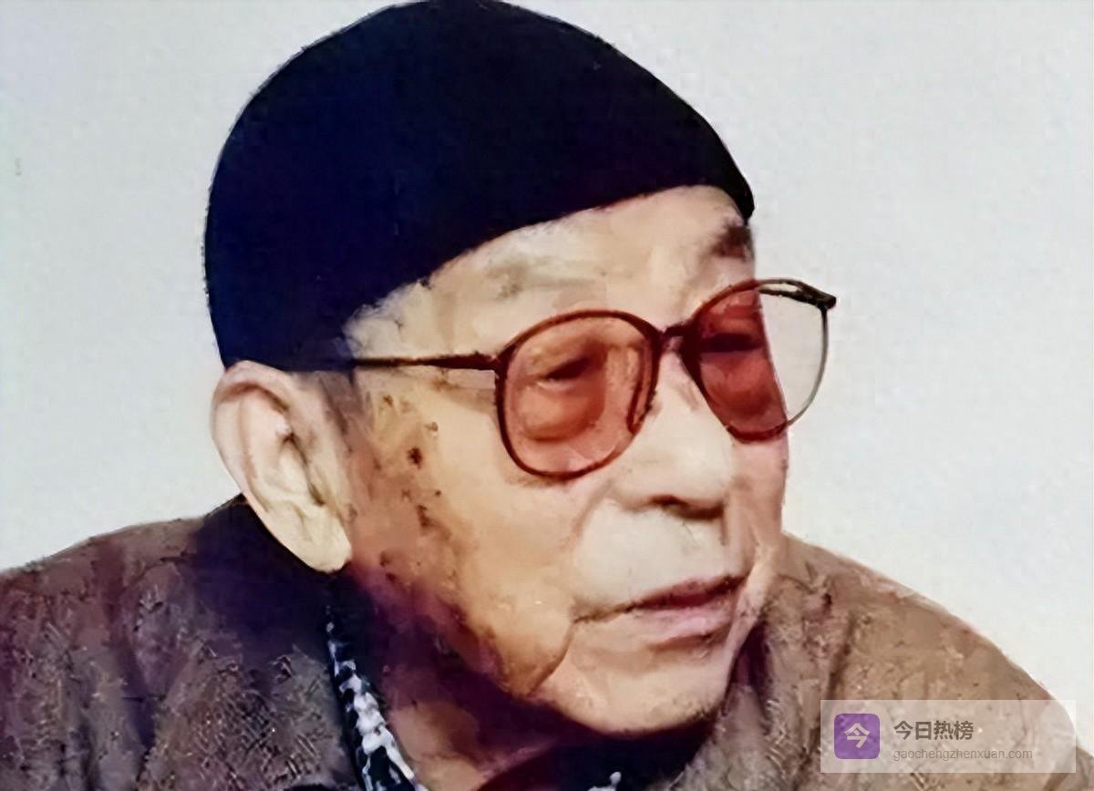 张学良活着的时候一直不肯承认，其实真正保住他性命的人不是宋美龄，而是另一个他连提都不敢提的人