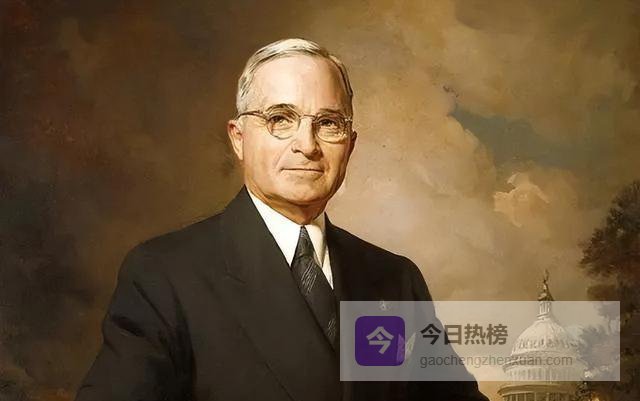 1945年蒋介石三封“万急”电报背后策划者是谁？揭开这位高人的真实身份和令人吃惊的计谋！