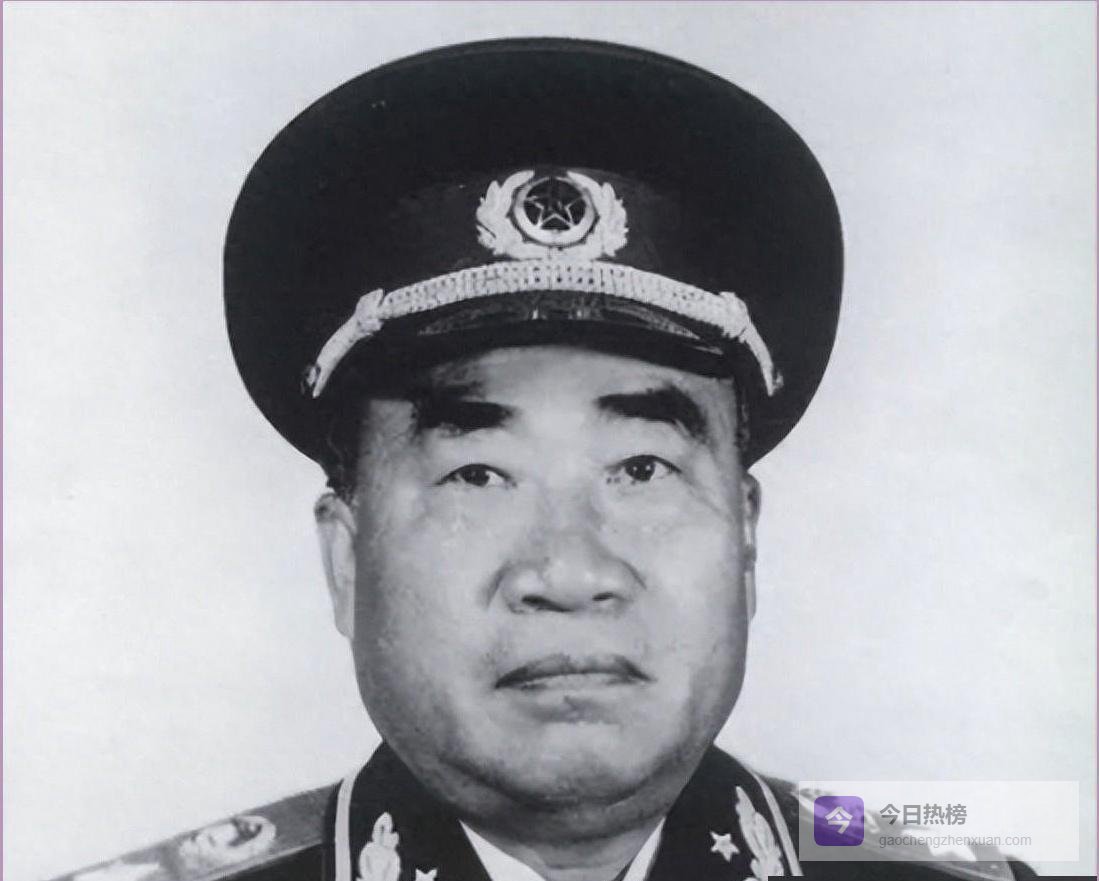 1927年他一句“缴枪”俘虏了未来总司令，三十二年后国宴再会，朱德举杯相谢当年的宽容之举！