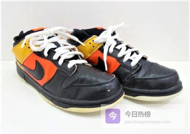 SB Dunk神话：为什么一双滑板鞋能炒到七位数
