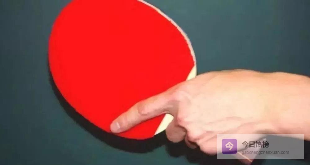 汗手不滑拍：3招让球拍稳如磐石