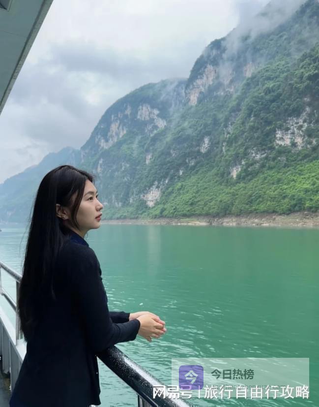 现在去四川5天4晚限定游多少钱，四川跟团五天四晚专属路线